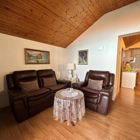 Apartments Nino Podstrana Kültér fotó
