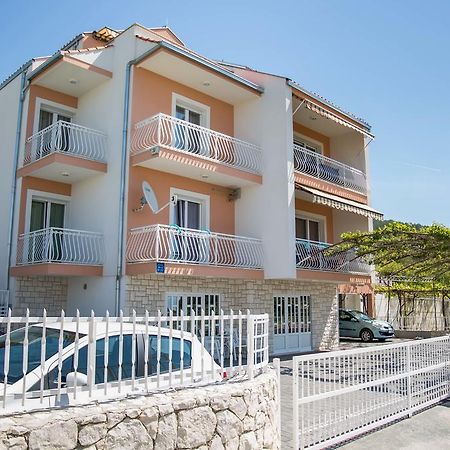 Apartments Nino Podstrana Kültér fotó