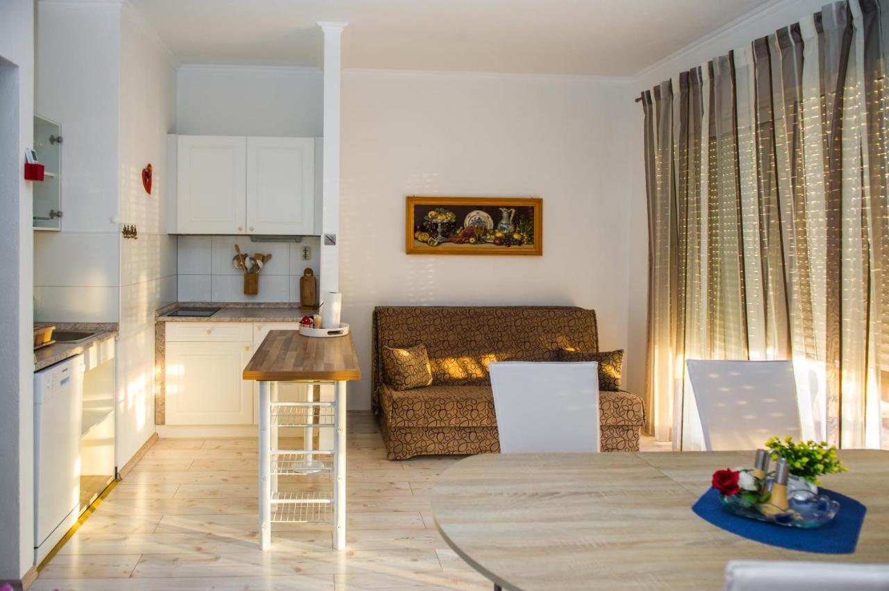 Apartments Nino Podstrana Kültér fotó