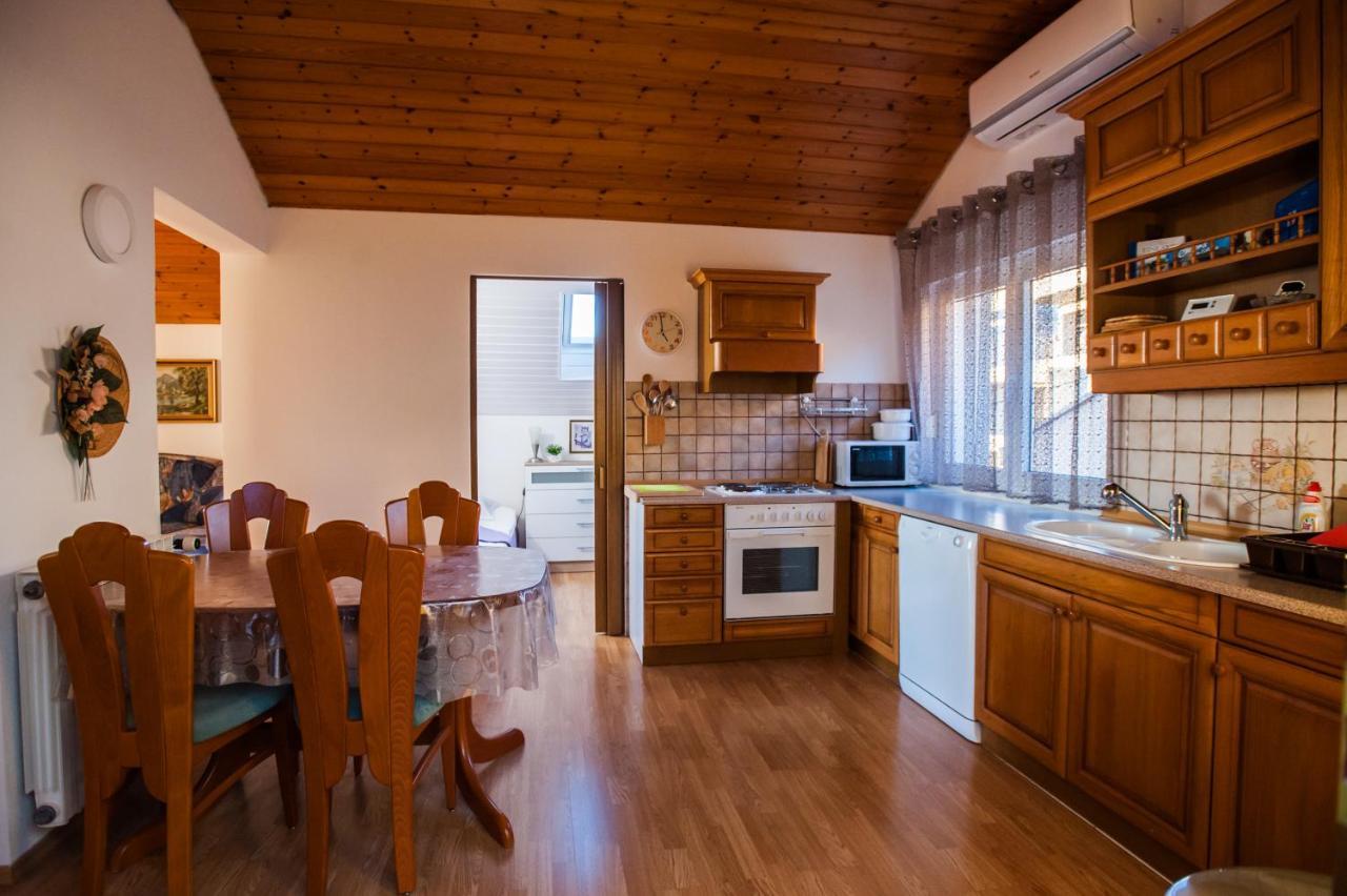 Apartments Nino Podstrana Kültér fotó