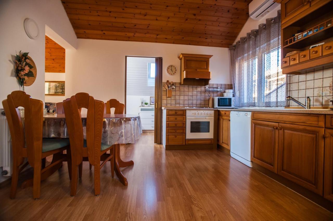 Apartments Nino Podstrana Kültér fotó
