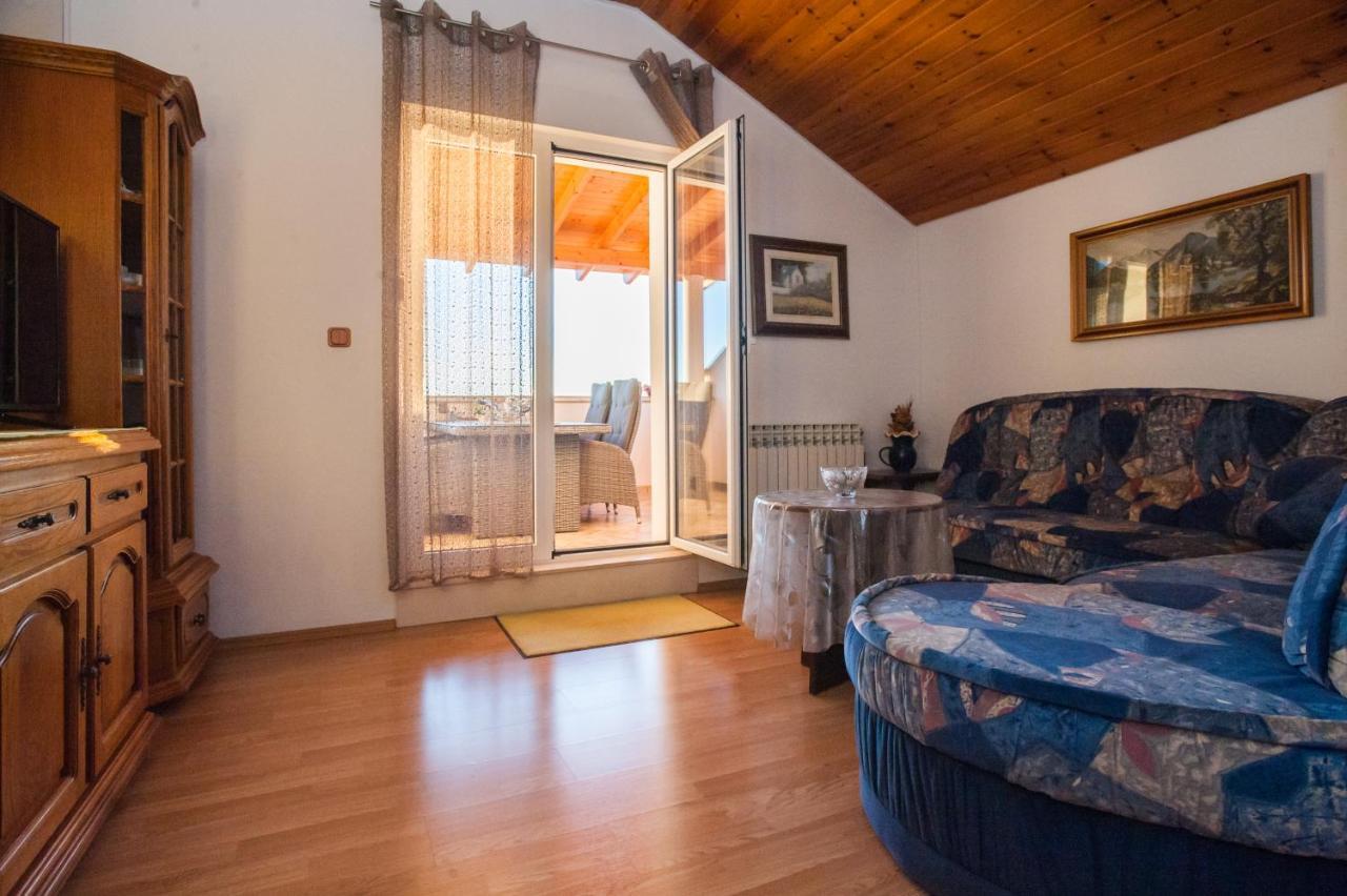 Apartments Nino Podstrana Kültér fotó